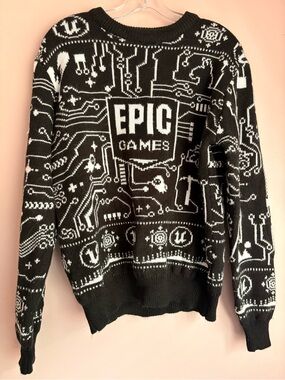💚Epic Games Black & White Circuit Logo Sweater